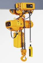 模具沖壓件車間使用環(huán)鏈電動(dòng)葫蘆搬運(yùn)模具沖壓件
