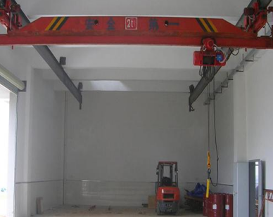 低矮廠(chǎng)房怎么挑選低單梁起重電動(dòng)葫蘆呢