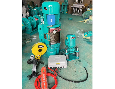 鎖定水電站閘門(mén)可以減輕鋼絲繩電動(dòng)葫蘆的疲勞程度