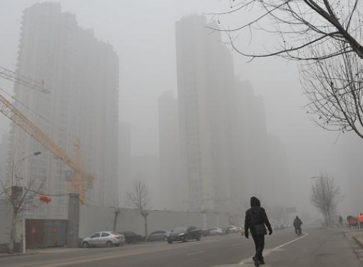近期霧霾嚴(yán)重，電動葫蘆的防護要提起重視了